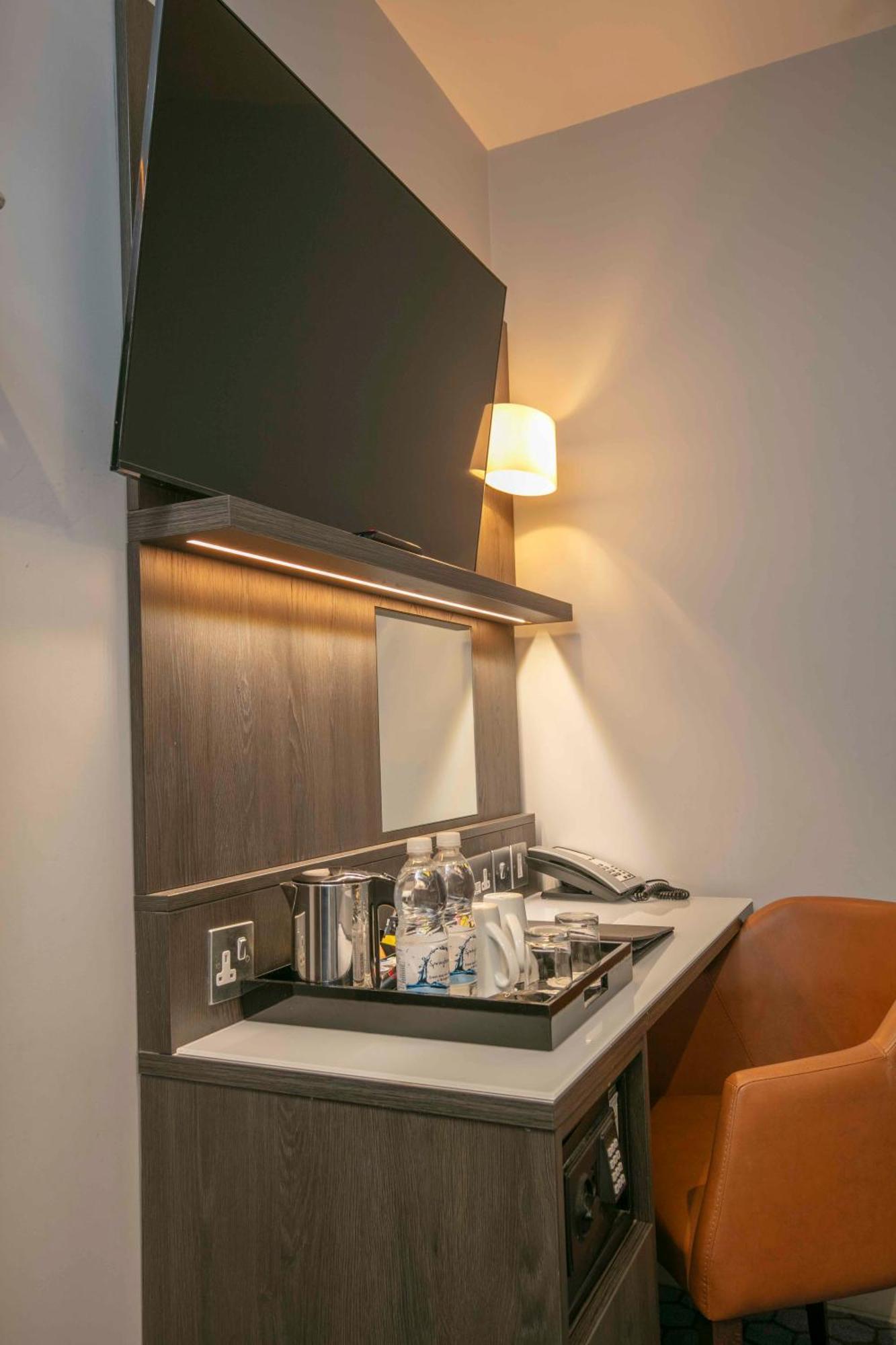 Best Western Plus Vauxhall Hotel Londra Esterno foto